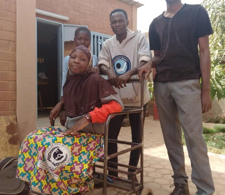 Le fauteuil réalisé à Ouagadougou